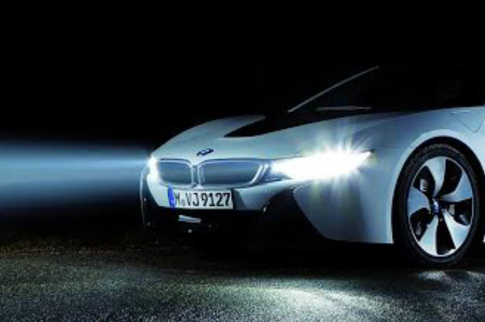 京瓷推出具有双照明功能的汽车大灯模组 显著提高安全性和可见度