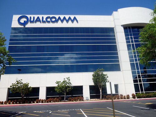 sign-on-qualcomm-office-building-located-on-campus-point-dr-san-diego-ca