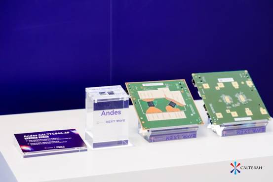 Several computer chips on display

Description automatically generated